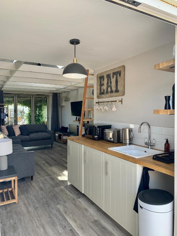 The Nest Hotell Sway Exteriör bild